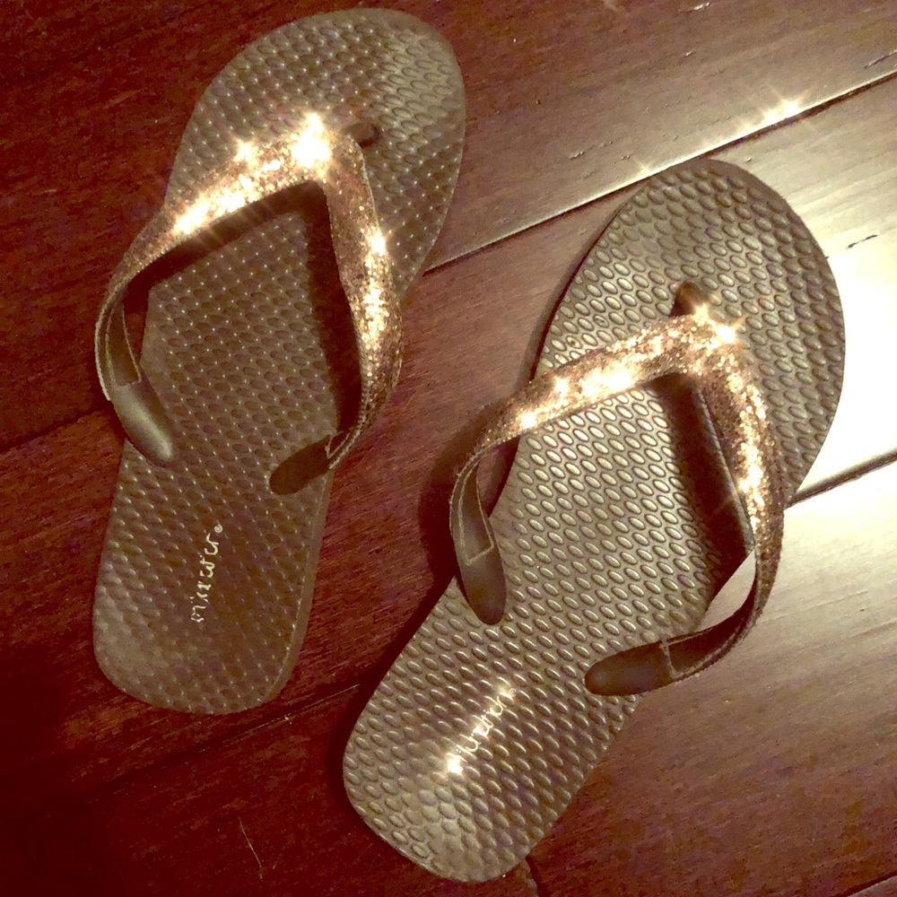 Xhilatration flip flops